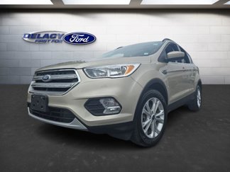 Used 2018 Ford Escape SE image 1