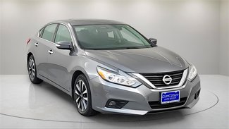 Used 2016 Nissan Altima 2.5 SV w/ Convenience Package image 1