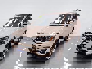Used 2021 Jeep Compass Latitude image 1