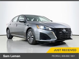Used 2023 Nissan Altima 2.5 SV image 1