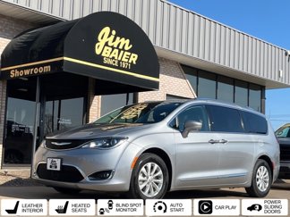Used 2018 Chrysler Pacifica Touring-L w/ Advanced Safetytec Group image 1