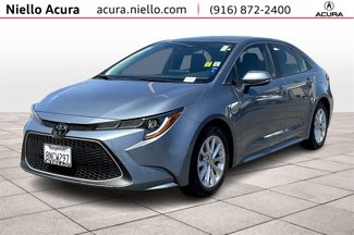 Used 2020 Toyota Corolla XLE image 1