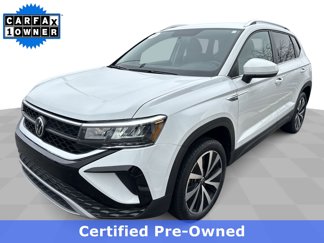 Certified 2022 Volkswagen Taos SE image 1