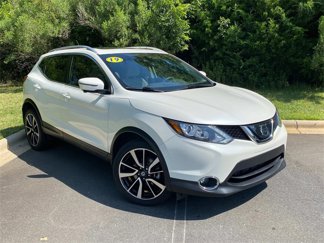 Used 2019 Nissan Rogue Sport SL w/ Premium Package image 1