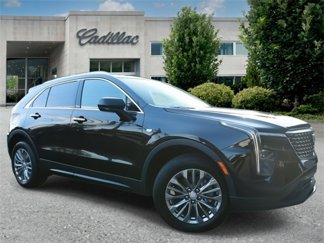 New 2024 Cadillac XT4 Luxury w/ Cold Weather Package image 1