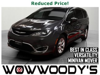 Used 2017 Chrysler Pacifica Touring Plus w/ Tire & Wheel Group image 1