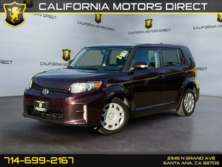 Used 2015 Scion xB image 1