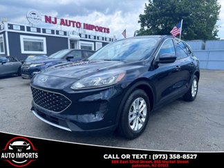 Used 2021 Ford Escape SE image 1