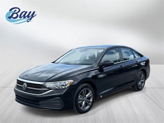 Used 2024 Volkswagen Jetta SE image 1
