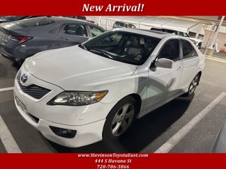 Used 2011 Toyota Camry SE image 1