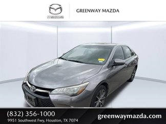 Used 2017 Toyota Camry image 1