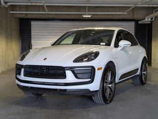 Certified 2024 Porsche Macan image 1