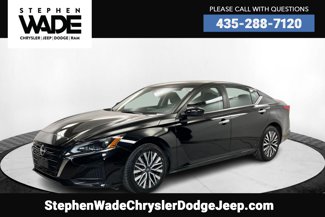 Used 2023 Nissan Altima 2.5 SV image 1