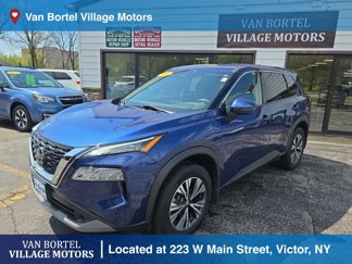 Used 2021 Nissan Rogue SV image 1