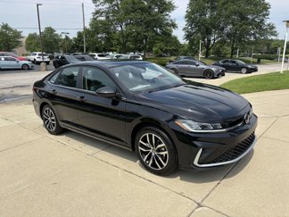 New 2025 Volkswagen Jetta SE image 1