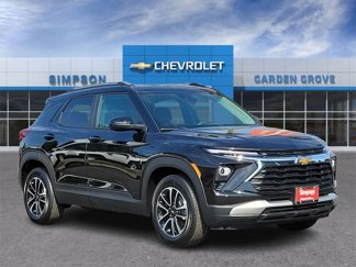 Used 2025 Chevrolet TrailBlazer LT w/ Driver Confidence Package image 1
