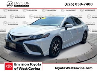 Used 2022 Toyota Camry SE image 1