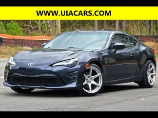 Used 2017 Toyota 86 image 1