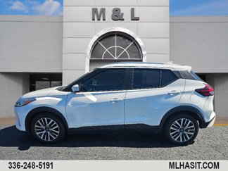 Used 2022 Nissan Kicks SV image 1