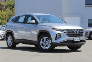 Used 2023 Hyundai Tucson SE image 1