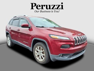 Used 2017 Jeep Cherokee Latitude w/ Cold Weather Group image 1