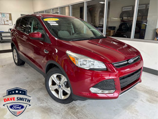 Used 2015 Ford Escape SE image 1