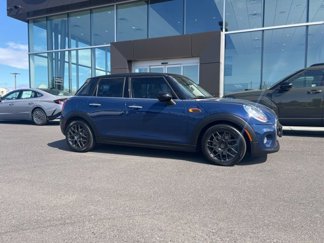 Used 2016 MINI Cooper 4-Door Hardtop image 1