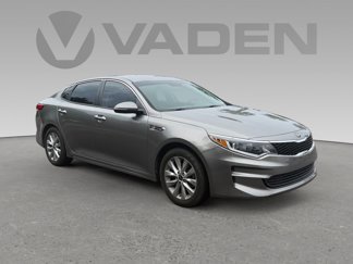 Used 2018 Kia Optima LX w/ Convenience Package image 1
