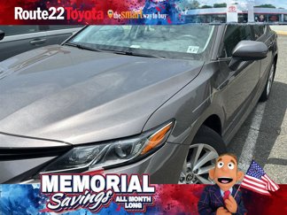 Used 2022 Toyota Camry LE image 1