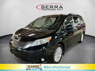 Used 2016 Toyota Sienna XLE image 1