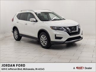 Used 2019 Nissan Rogue SV image 1