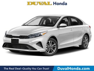 Used 2023 Kia Forte LXS image 1