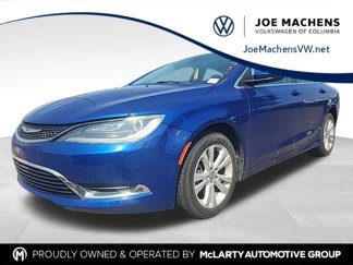 Used 2015 Chrysler 200 Limited image 1