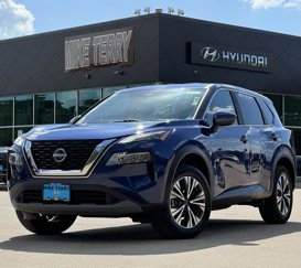 Used 2023 Nissan Rogue SV image 1