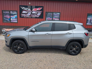 Used 2019 Jeep Compass Latitude w/ Cold Weather Group image 1