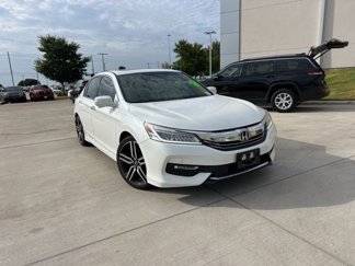 Used 2016 Honda Accord Touring image 1