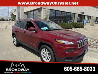 Used 2016 Jeep Cherokee Latitude w/ Comfort/Convenience Group image 1