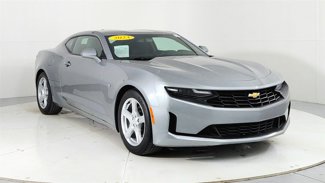 Used 2023 Chevrolet Camaro LT image 1