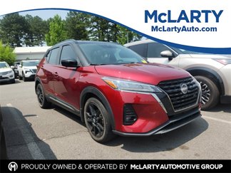 Used 2022 Nissan Kicks SR w/ Premium Package image 1
