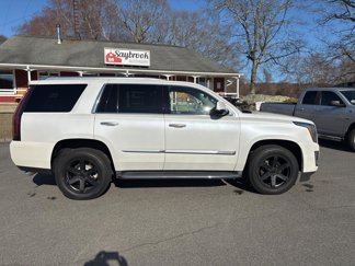 Used 2016 Cadillac Escalade Luxury image 1