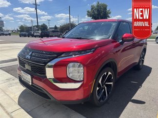 Used 2022 Mitsubishi Outlander ES image 1