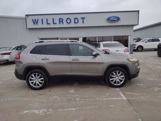 Used 2018 Jeep Cherokee Limited image 1