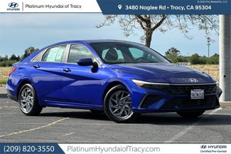 Used 2024 Hyundai Elantra Blue image 1