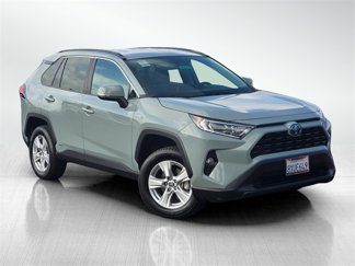 Used 2021 Toyota RAV4 XLE image 1