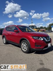 Used 2017 Nissan Rogue SV image 1