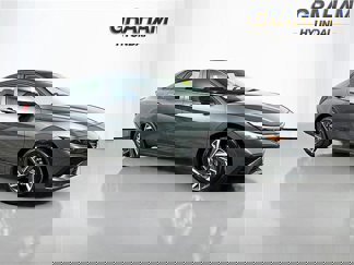 New 2025 Hyundai Elantra SEL image 1