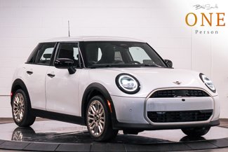 New 2025 MINI Cooper 4-Door Hardtop image 1