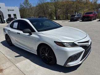 Used 2022 Toyota Camry XSE image 1