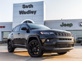 New 2025 Jeep Compass Latitude image 1