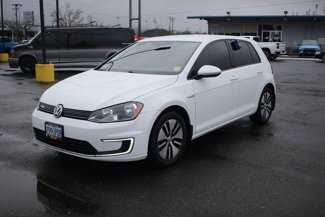 Used 2016 Volkswagen e-Golf SE image 1